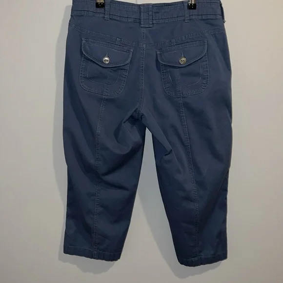 Capris (8) - Picture 5 of 14